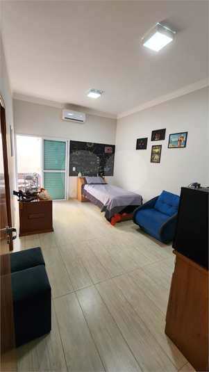 Foto REO1108043
