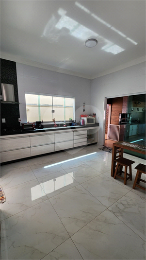Foto REO1108043