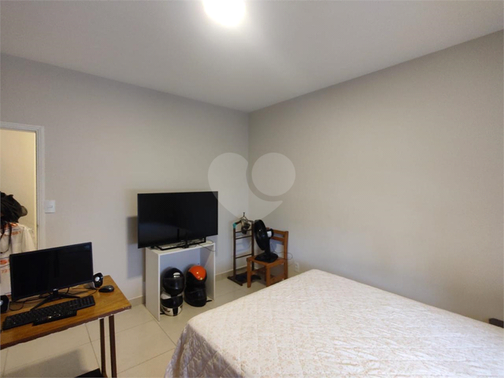 Foto REO1108082