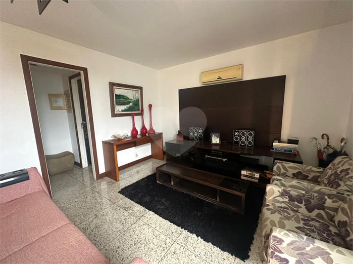 Foto REO1108230