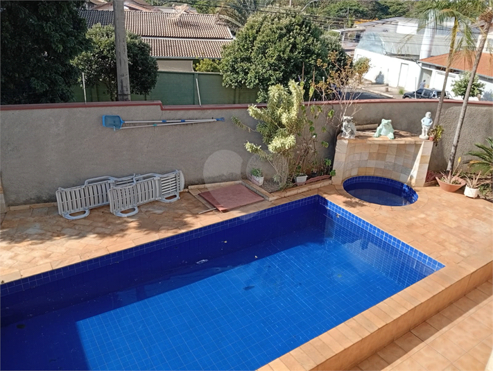 Foto REO1108242