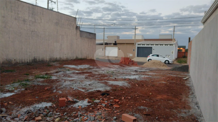 Foto REO1108257