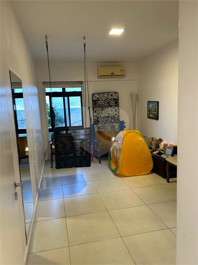 Foto REO1108282