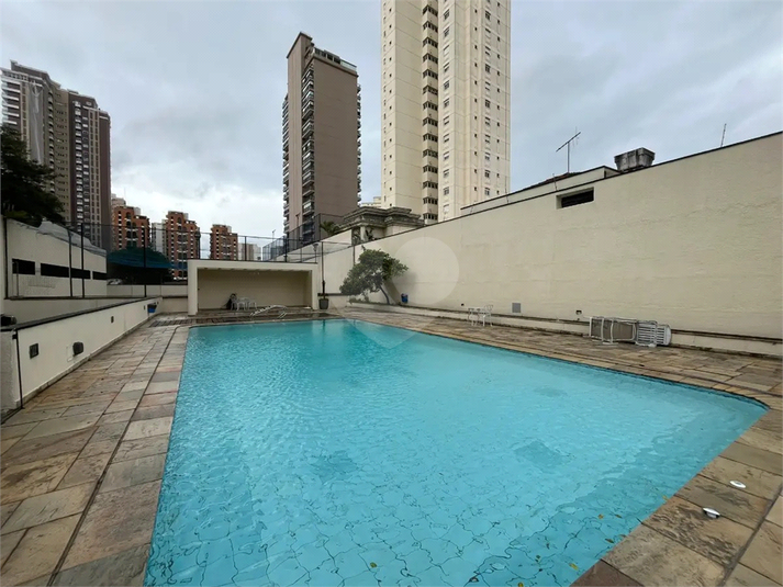 Foto REO1108300