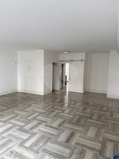 Foto REO1108341