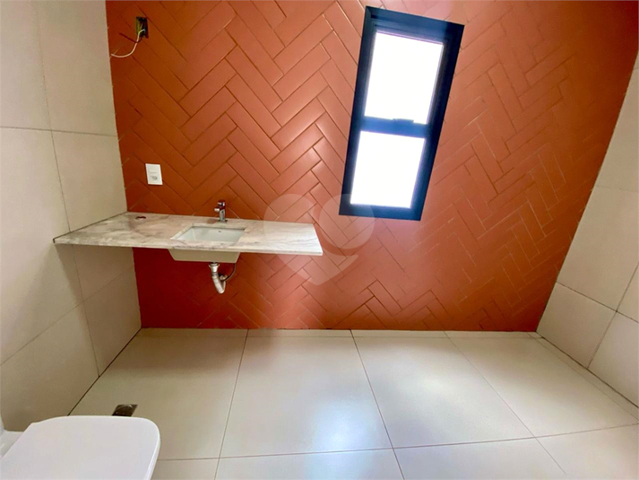 Foto REO1108463