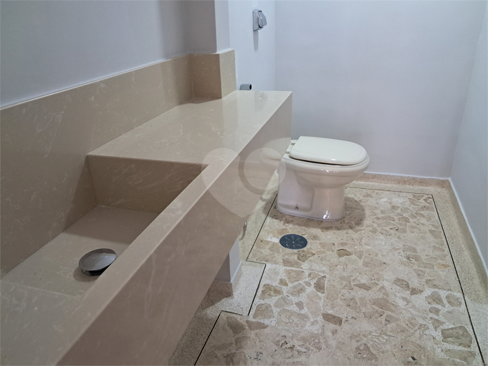 Foto REO1108467