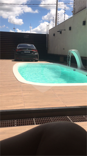 Foto REO1108567