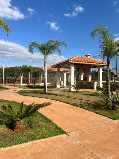 Foto REO1108719