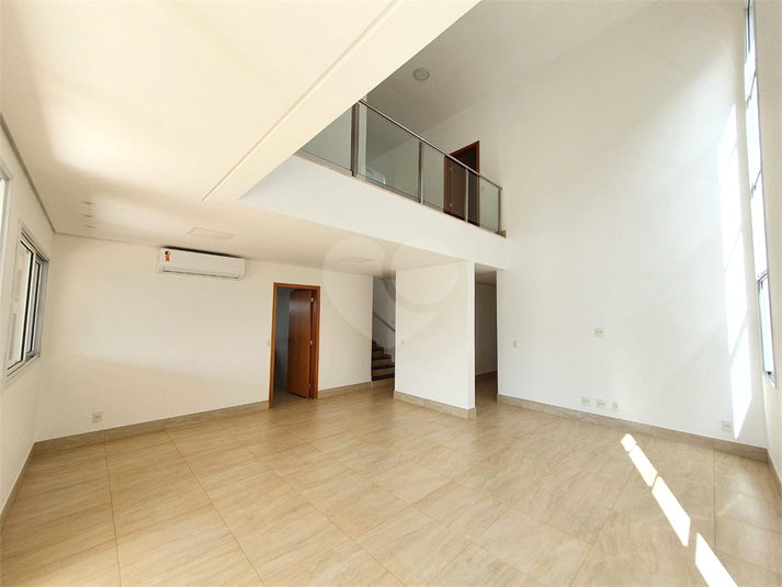 Foto REO1108764
