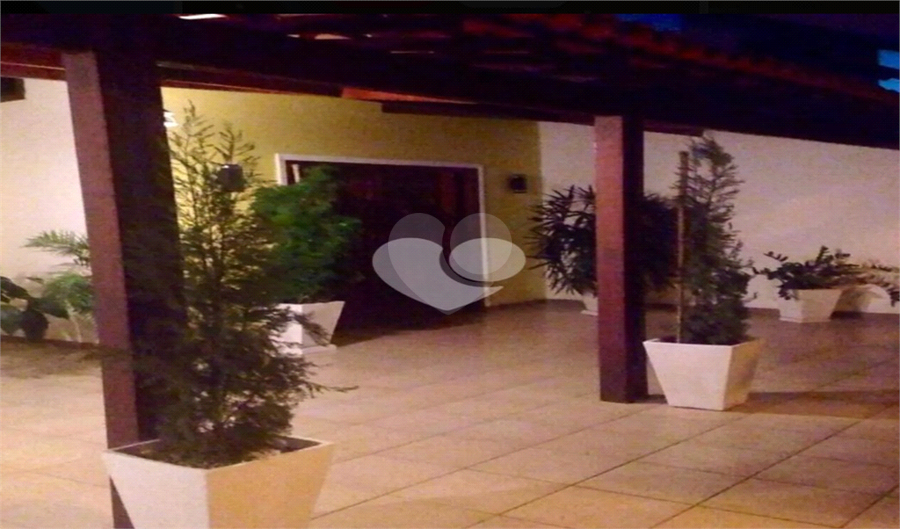 Foto REO1108801