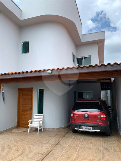 Foto REO1108844