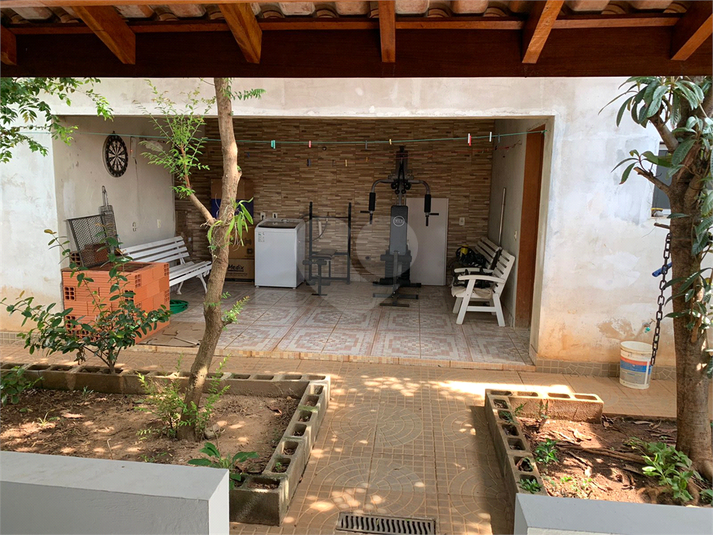 Foto REO1108844