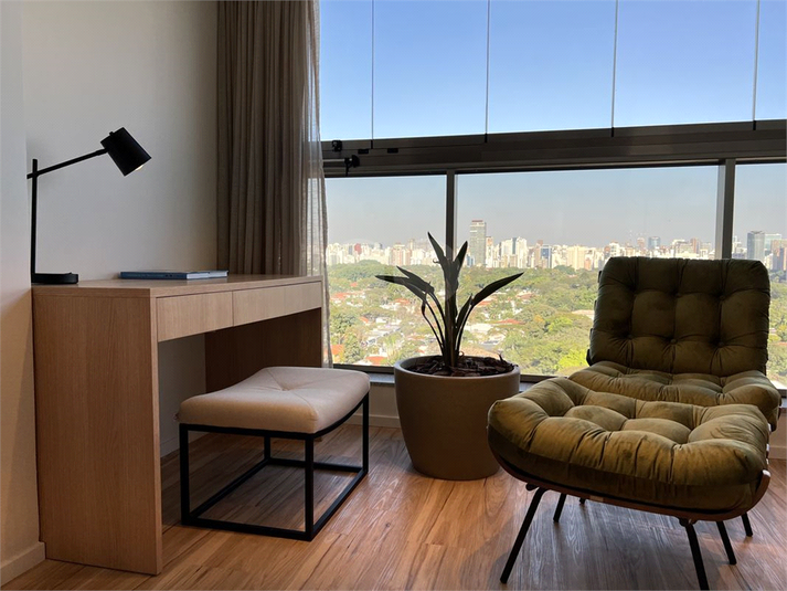 Foto REO1108864