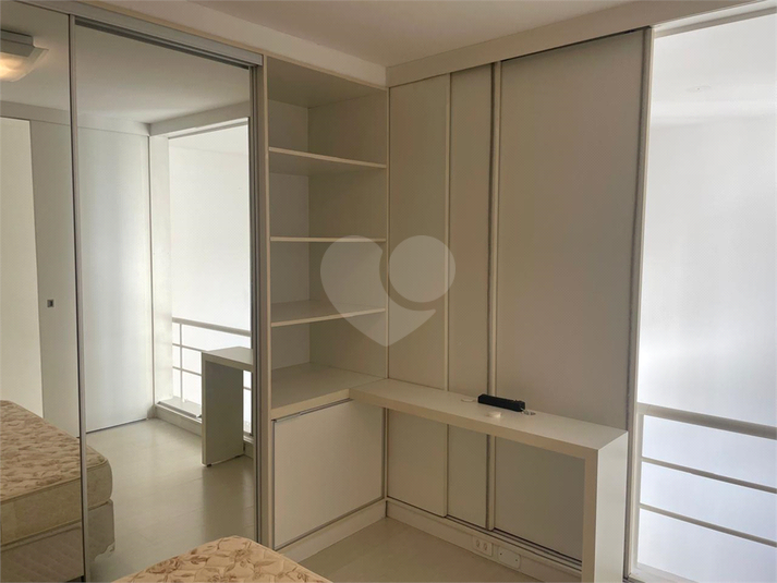 Foto REO1108966