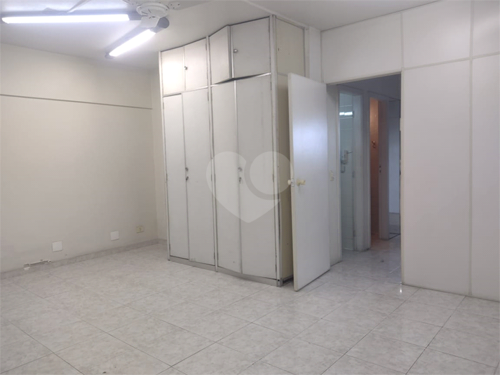 Foto REO1109000