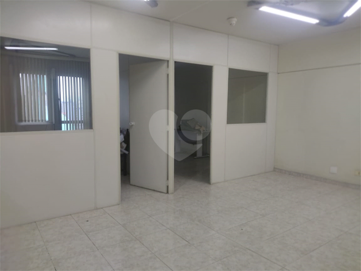 Foto REO1109000