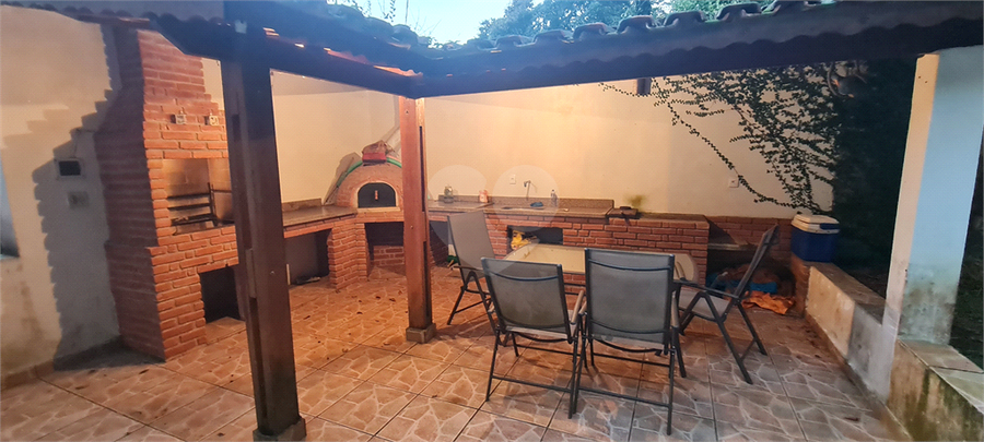 Foto REO1109011