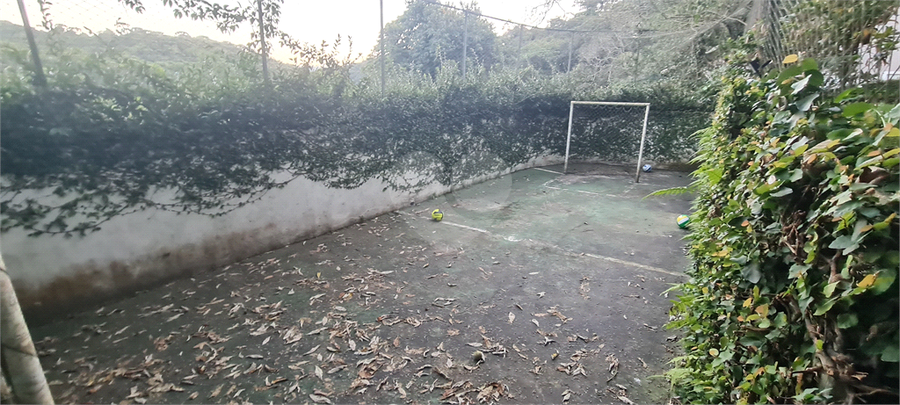 Foto REO1109011