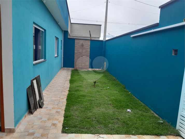 Foto REO1109070