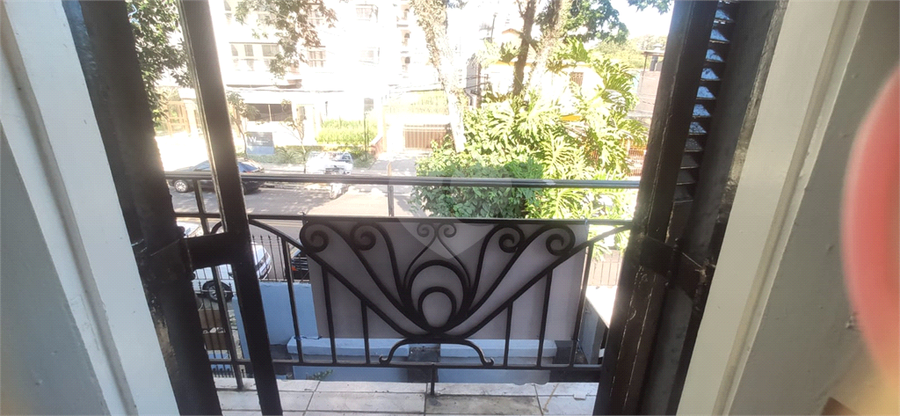 Foto REO1109074
