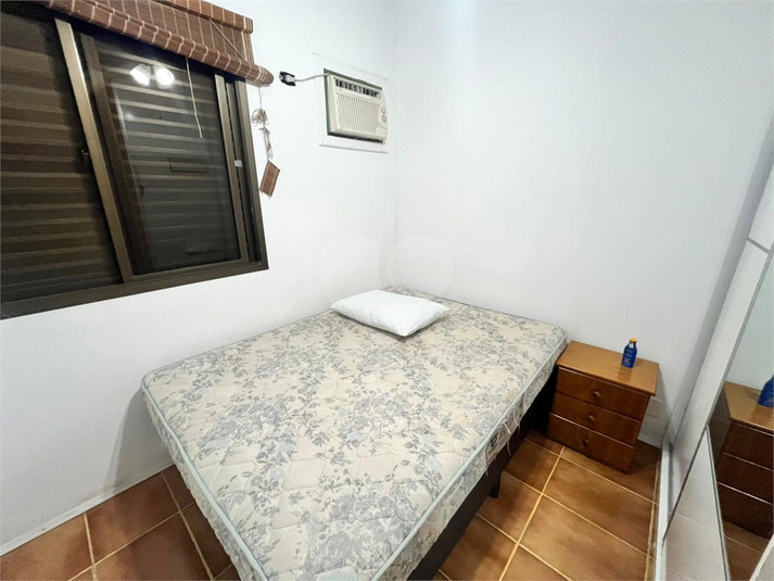 Foto REO1109091