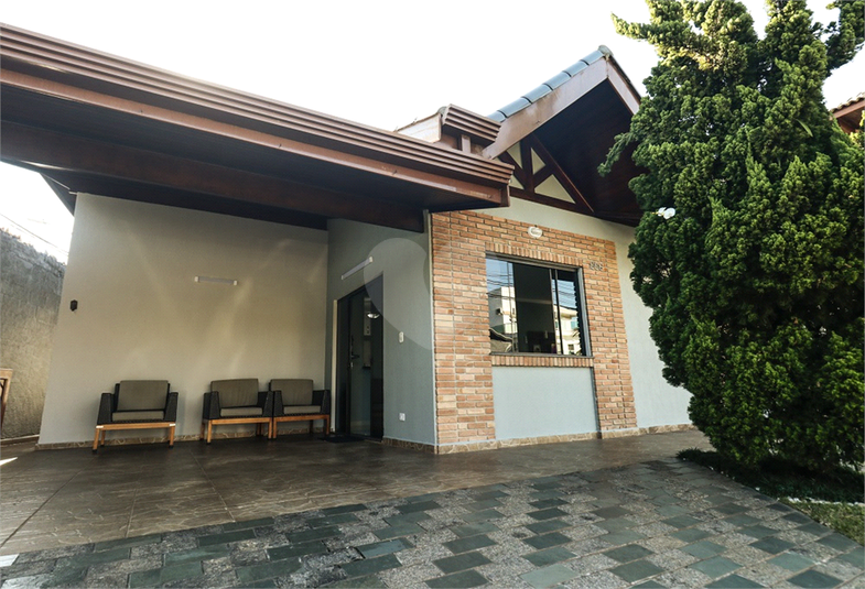 Foto REO1109131