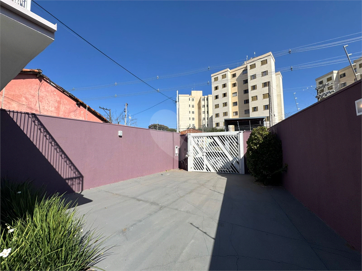 Foto REO1109140