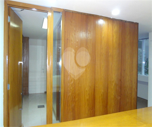 Foto REO1109159