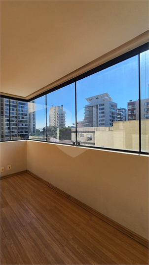 Foto REO1109185