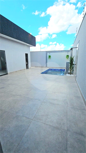Foto REO1109304