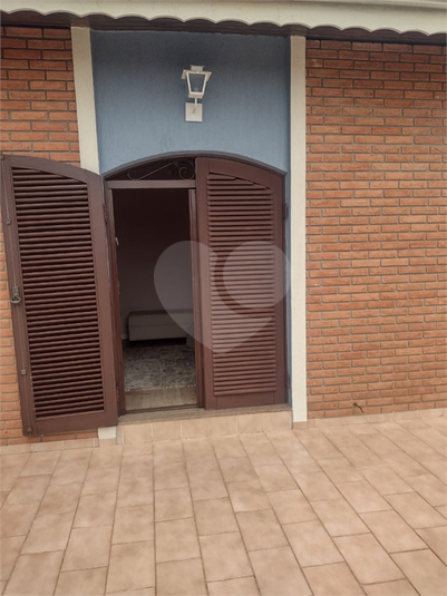 Foto REO1109356