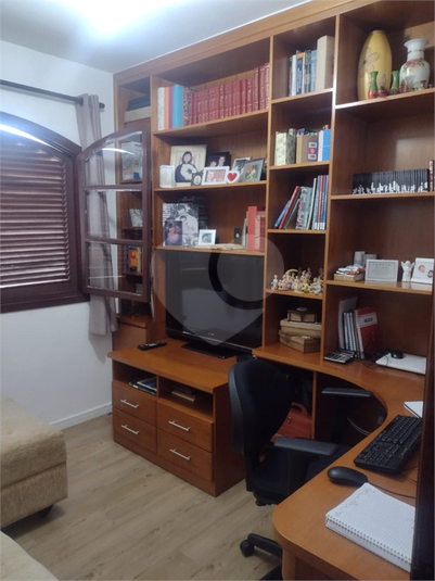 Foto REO1109356