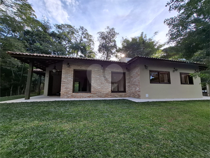 Foto REO1109366