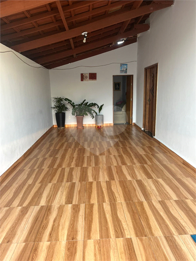 Foto REO1109393