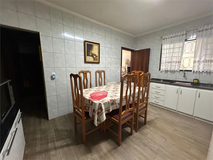 Foto REO1109407