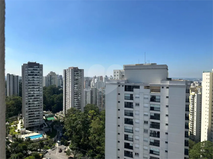 Foto REO1109430