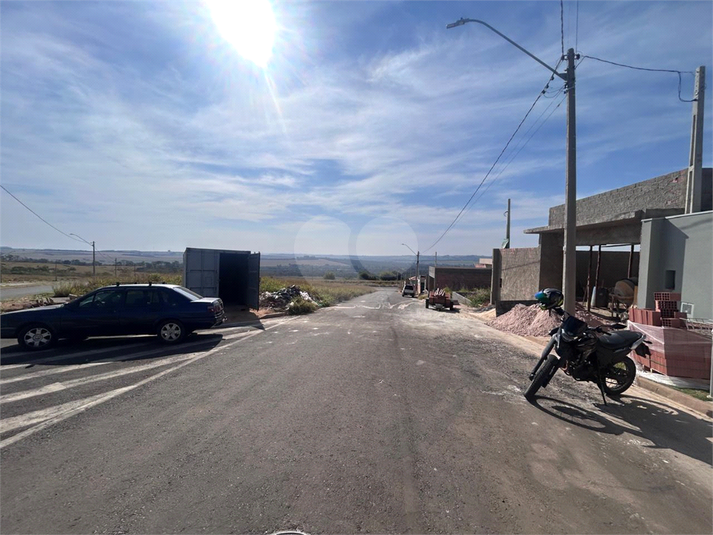 Foto REO1109447