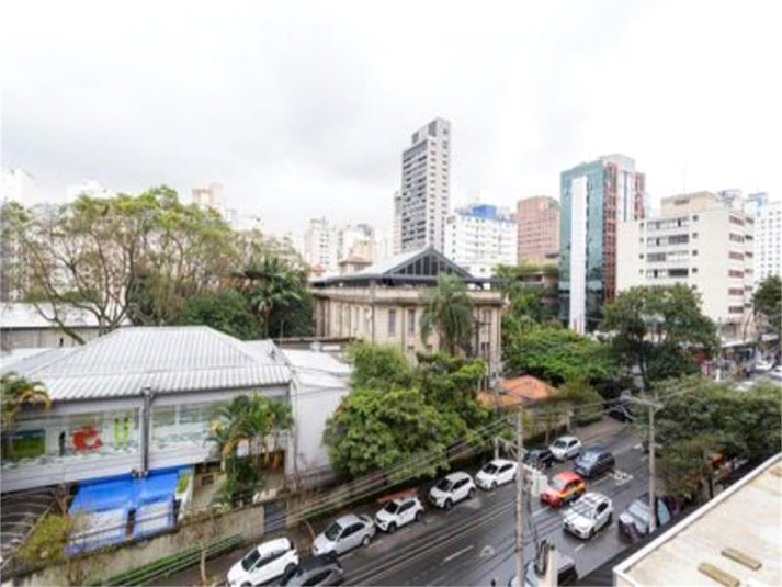 Foto REO1109477