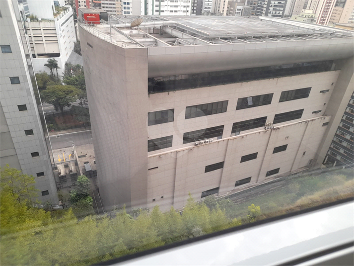 Foto REO1109501