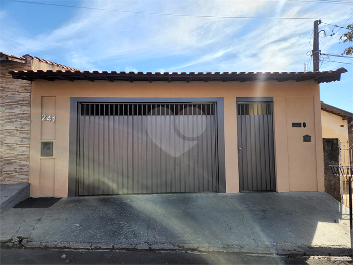 Foto REO1109518