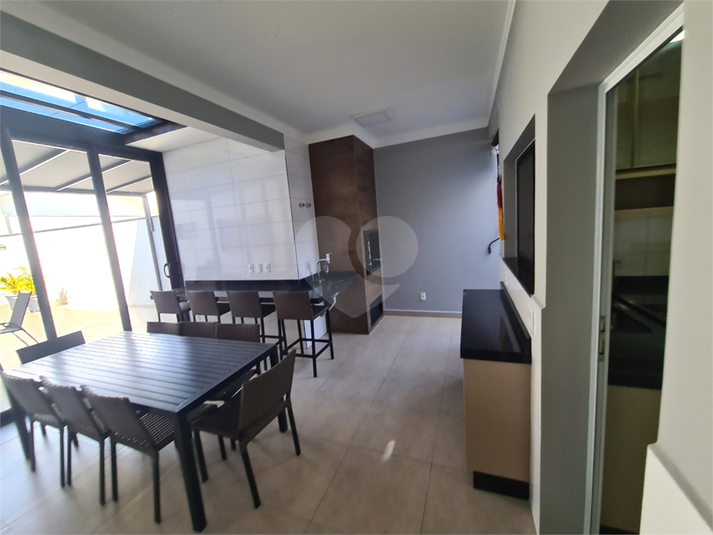 Foto REO1109522
