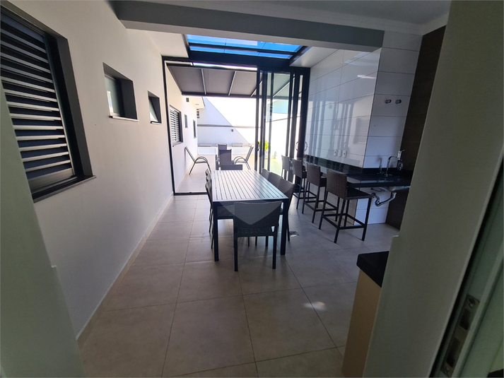 Foto REO1109522