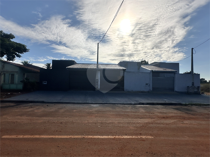 Foto REO1109544