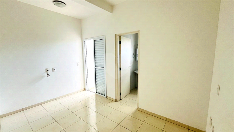 Foto REO1109567