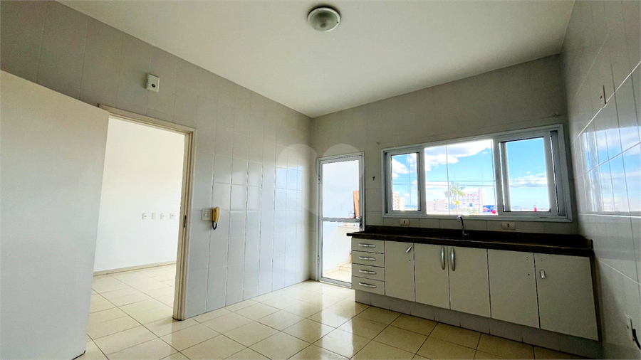 Foto REO1109567