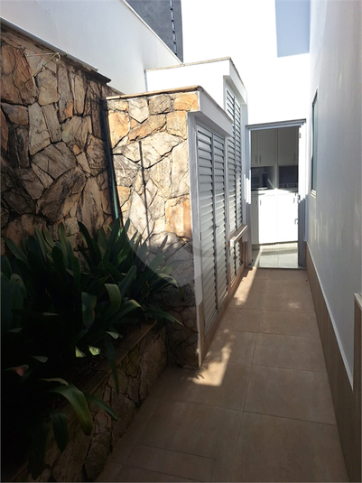 Foto REO1109600