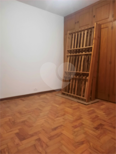 Foto REO1109601
