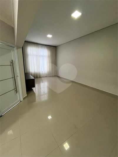 Foto REO1109641