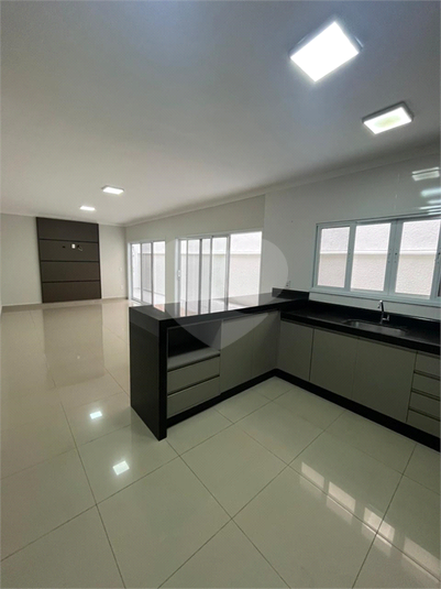 Foto REO1109641